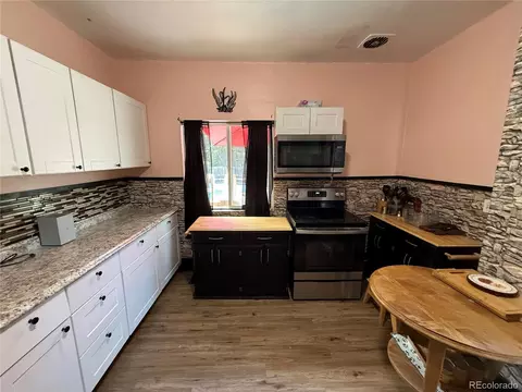 Kitchen - 515 Pine St, Sterling, CO 80751 photo 2 of 3