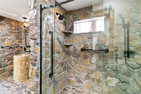 Bath - 6283 Starlight Dr, Morrison, CO 80465 photo 3 of 5