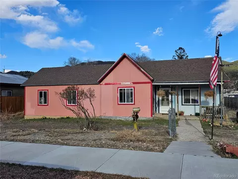 323 Palmer St, Salida, CO 81201
