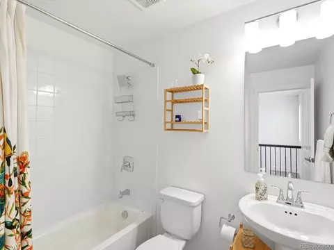 Bath - 4047 E 98th Pl, Thornton, CO 80229 photo 3 of 3