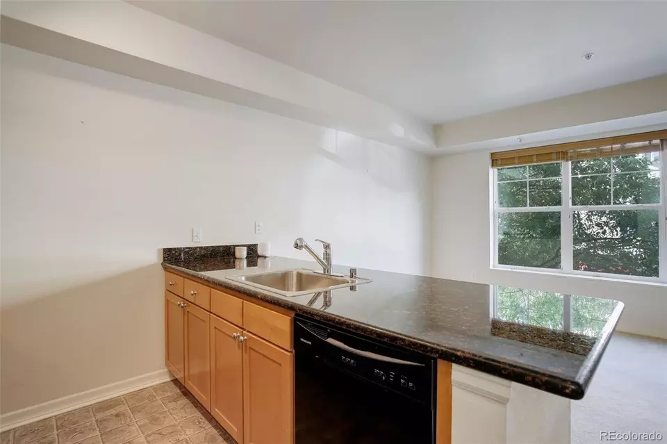  1623 Saint Paul St #202, Denver, CO 80206 photo 7