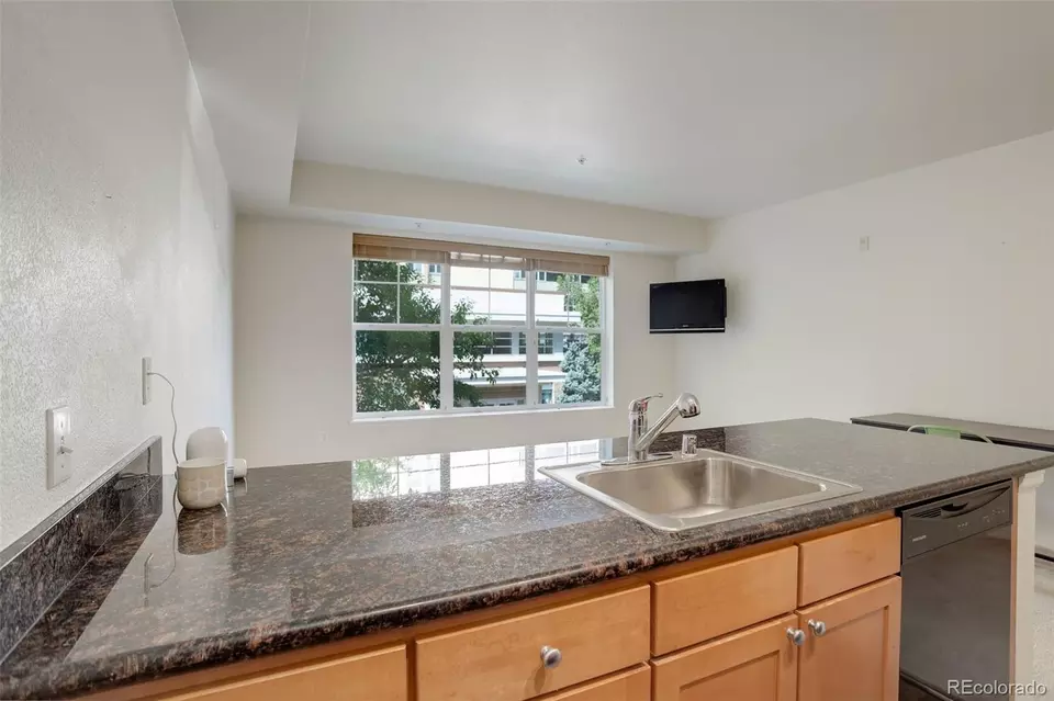  1623 Saint Paul St #202, Denver, CO 80206 photo 9