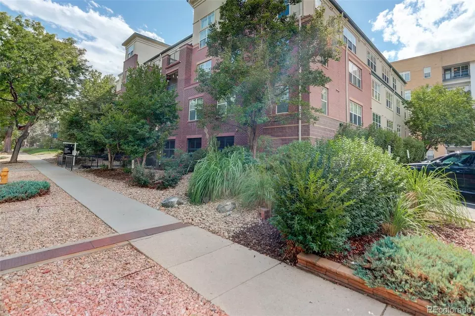  1623 Saint Paul St #202, Denver, CO 80206 photo 2