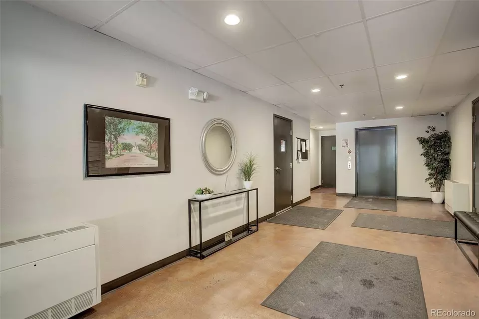  1623 Saint Paul St #202, Denver, CO 80206 photo 3