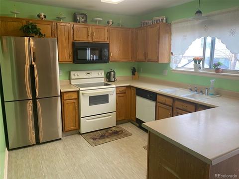 19371 E 40th Pl, Denver, CO 80249 photo 8