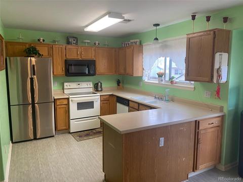 19371 E 40th Pl, Denver, CO 80249 photo 10