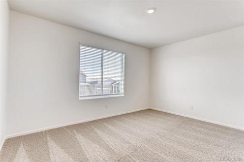 47520 Lilac Ave, Bennett, CO 80102 photo 2