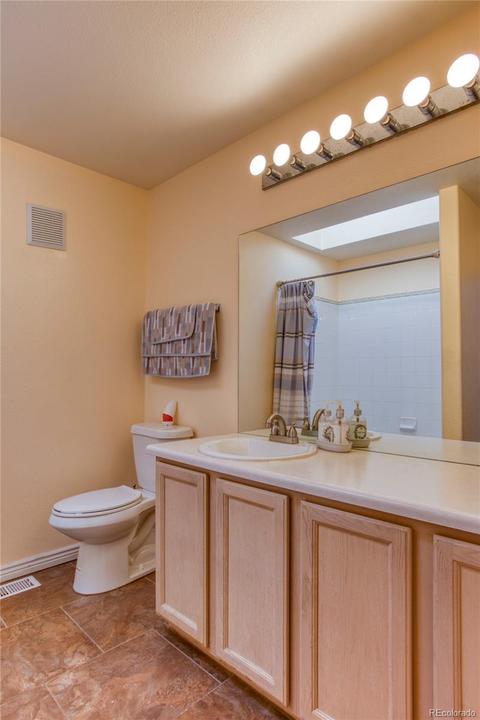 12213 E 2nd Dr, Aurora, CO 80011 photo 10