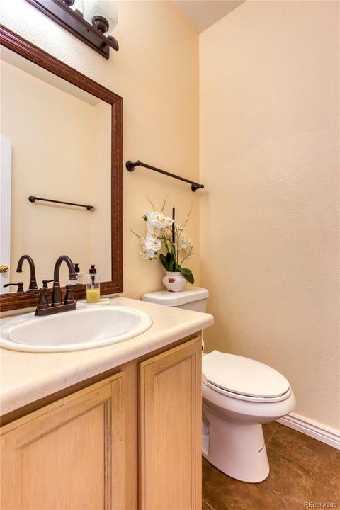 12213 E 2nd Dr, Aurora, CO 80011 photo 7