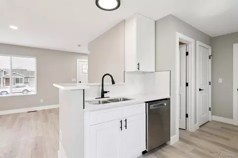 Kitchen - 17208 E Florida Pl, Aurora, CO 80017 photo 1 of 3