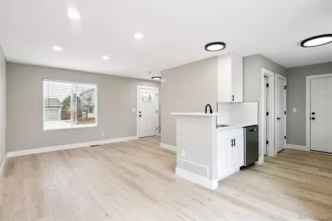 Living - 17208 E Florida Pl, Aurora, CO 80017 photo 4 of 4