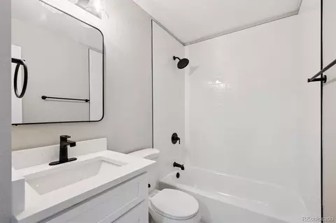 Bath - 17208 E Florida Pl, Aurora, CO 80017 photo 1 of 3