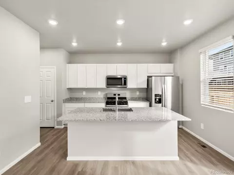 Kitchen - 505 97th Ave, Greeley, CO 80634 photo 5 of 5