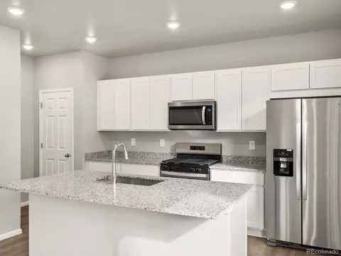 Kitchen - 505 97th Ave, Greeley, CO 80634 photo 3 of 5