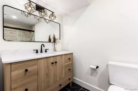 Bath - 7302 Island Cir, Boulder, CO 80301 photo 4 of 5