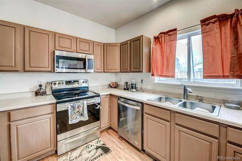 18541 E Bates Dr, Aurora, CO 80013 photo 12