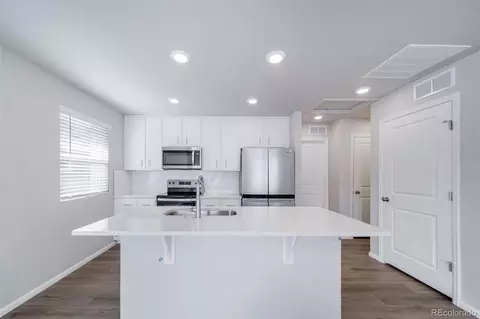 46561 Avery Ln, Bennett, CO 80102 photo 10