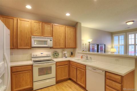 2807 Ulster St, Denver, CO 80238 photo 7