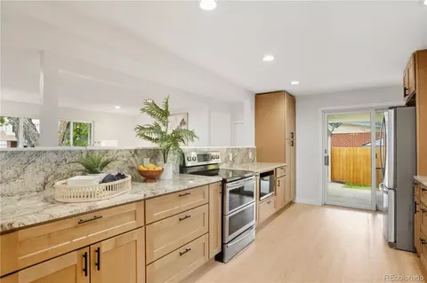 10784 Allendale Dr, Arvada, CO 80004