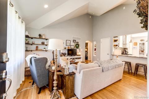 2570 Cherry St, Denver, CO 80207 photo 4