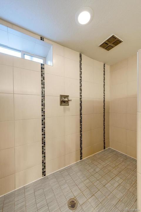 2570 Cherry St, Denver, CO 80207 photo 21
