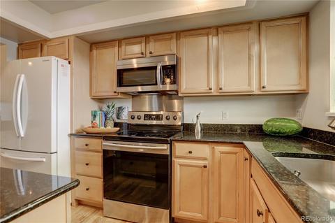 9237 E Oxford Dr, Denver, CO 80237 photo 9