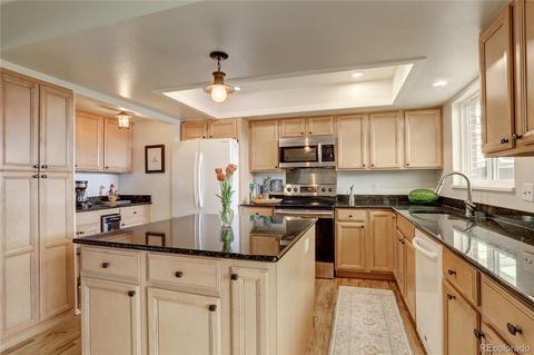 9237 E Oxford Dr, Denver, CO 80237 photo 10