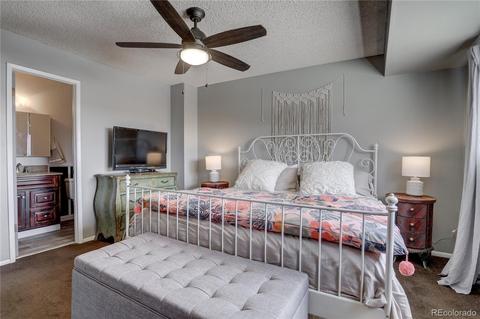 9237 E Oxford Dr, Denver, CO 80237 photo 19