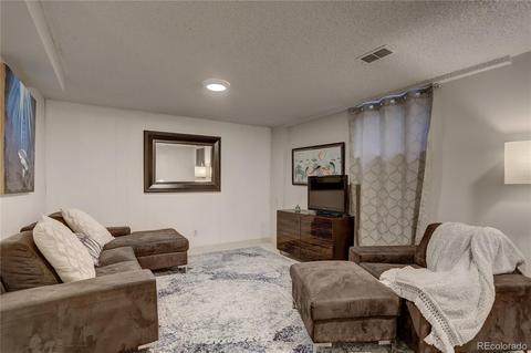 9237 E Oxford Dr, Denver, CO 80237 photo 27