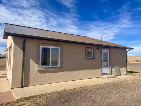 45005 E Maplewood Dr, Bennett, CO 80102