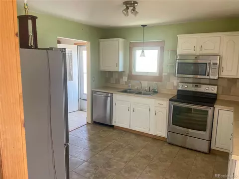 Kitchen - 45005 E Maplewood Dr, Bennett, CO 80102 photo 2 of 2