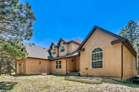 3392 Estates Cir, Larkspur, CO 80118