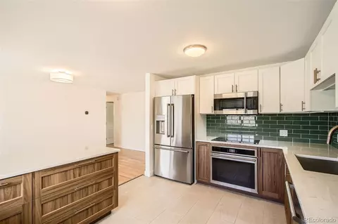 5669 Johnson Ct, Arvada, CO 80002 photo 7