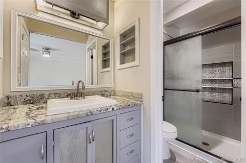 Bath - 18983 E Oregon Dr, Aurora, CO 80017 photo 2 of 4