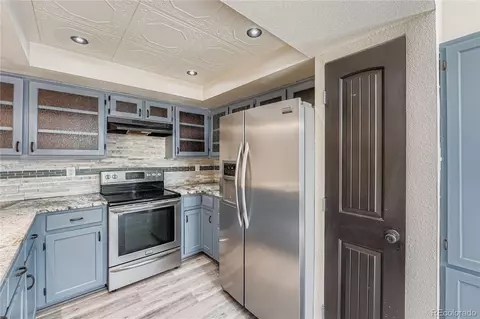 Kitchen - 18983 E Oregon Dr, Aurora, CO 80017 photo 1 of 2