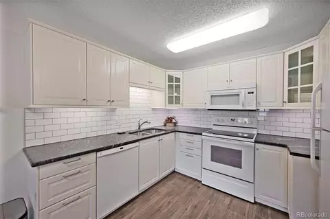 580 S Clinton St #11A, Denver, CO 80247