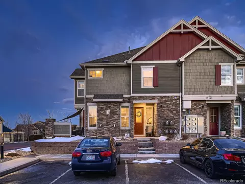 23545 E Platte Dr #B, Aurora, CO 80016 photo 2