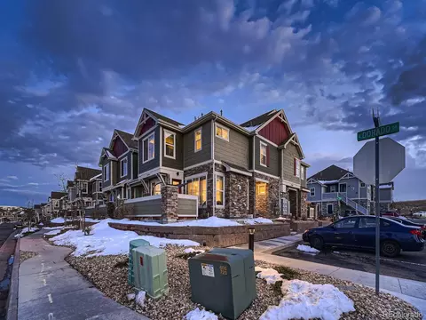 23545 E Platte Dr #B, Aurora, CO 80016