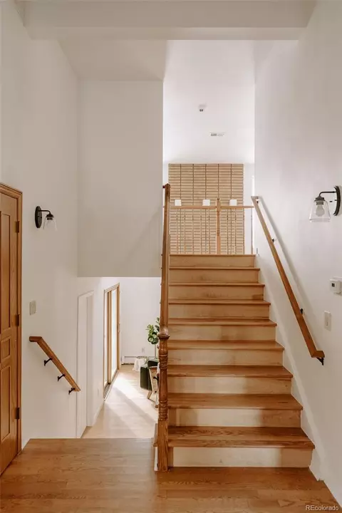 7502 E Jarvis Pl, Denver, CO 80237 photo 2