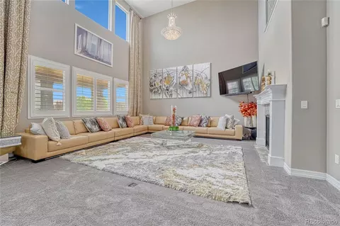 Living - 27728 E Kettle Pl, Aurora, CO 80016 photo 2 of 4