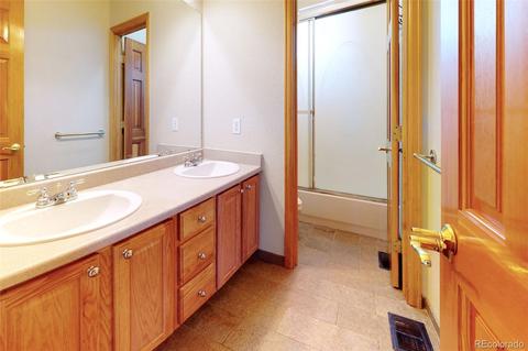20466 Euclid Dr, Aurora, CO 80016 photo 30