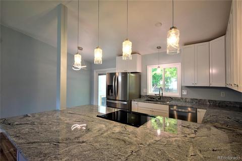 809 Holmes Pl, Berthoud, CO 80513 photo 9