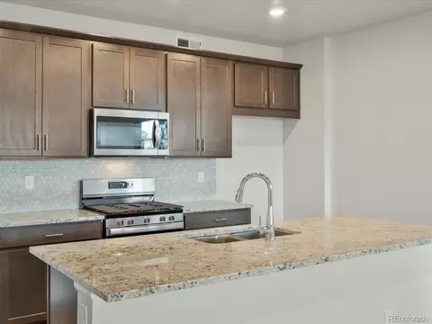 20992 E 66th Ave, Aurora, CO 80019