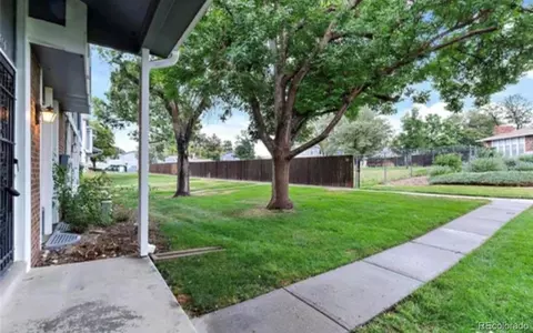 11906 E Canal Dr, Aurora, CO 80011 photo 3