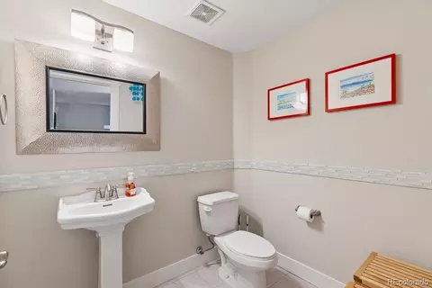 8658 E 25th Dr, Denver, CO 80238 photo 32