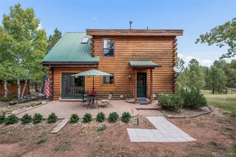 75 Midnight Ln, Florissant, CO 80816