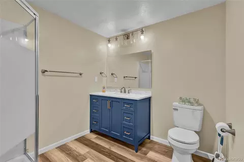 Bath - 493 E 16th Ave, Longmont, CO 80504 photo 5 of 7