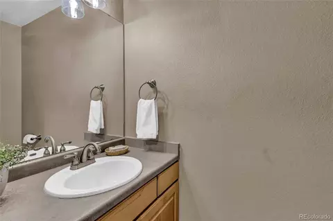 Bath - 493 E 16th Ave, Longmont, CO 80504 photo 2 of 7