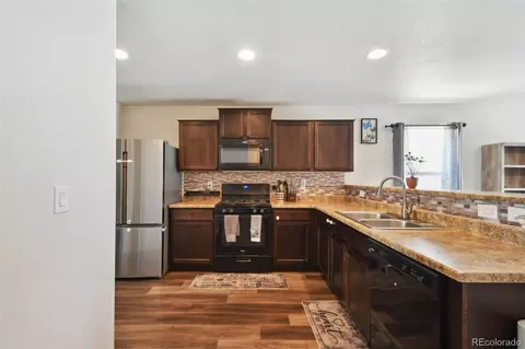 47336 Lily Ave, Bennett, CO 80102 photo 8