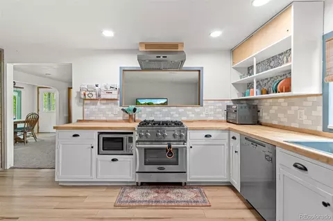 Kitchen - 26274 Cornelius St, Conifer, CO 80433 photo 1 of 5